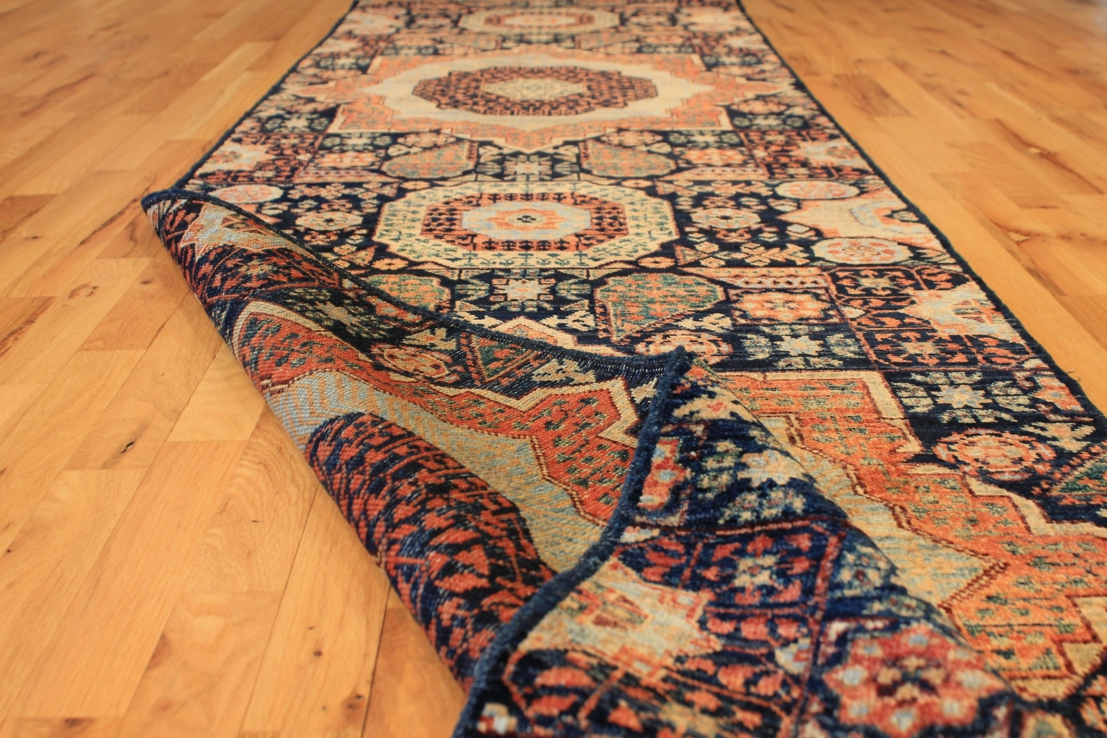 Hand-knotted Rug (Carpet) 2'6X9'8, Choeb Rang mint condition gallery