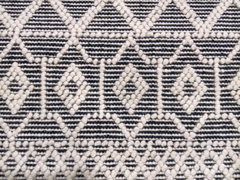 3.3x5,4x6,6x9,5x6.7,2.6x4,2.3x5 Handmade Black Ivory Hand-Woven Area Rug gallery