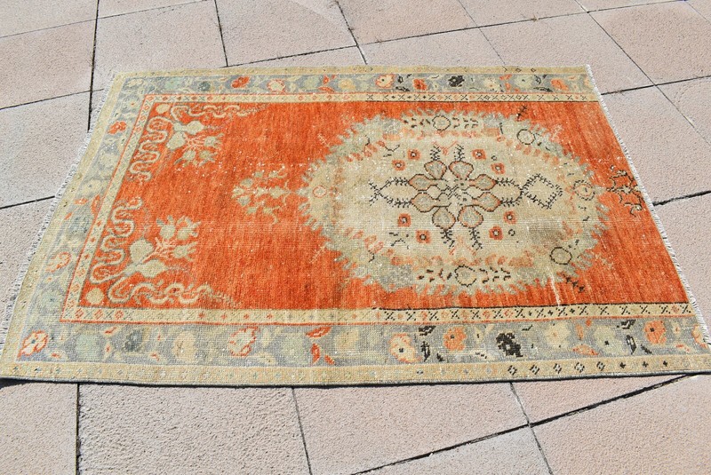 Turkish Rug 3'2'' x 4'7'' ft Vintage Kilim Anatolian Hand Knotted Oushak Rug gallery