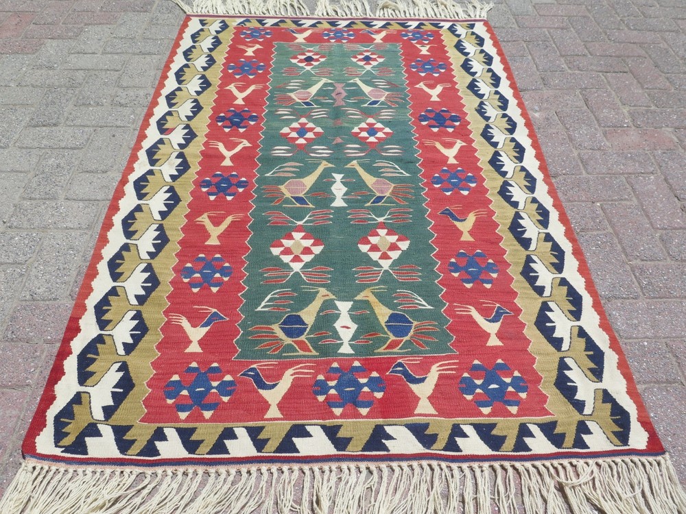 Vintage Turkish Green Red Bird Motif Kilim Area Rug Handmade Bedroom Rug 43"x64"