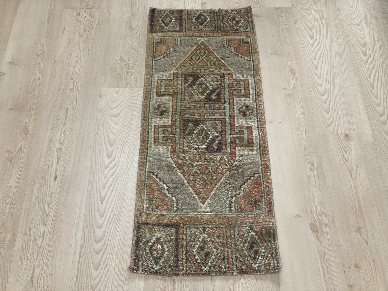 Brown rug, Turkish small rug, Vintage rug, Wool rug, Doormat rug, 1.4 x 3.3 ft gallery