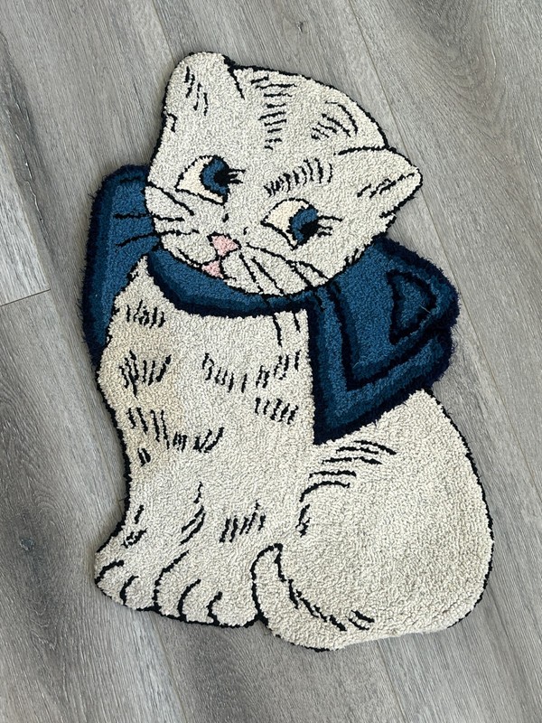 Amazing~Vintage~Antique~Hand Made~Hand Hooked~Cat Shaped Rug~With Bow~Rare Find! gallery