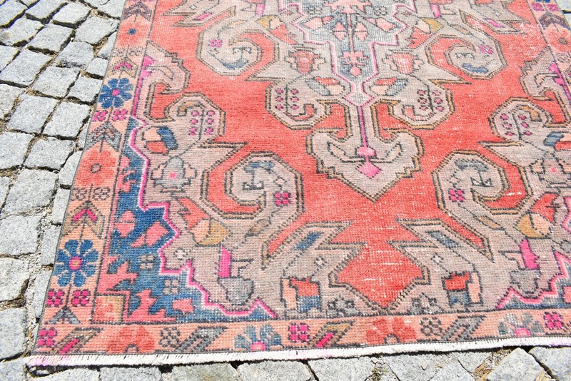Turkish Muted Dye Rug 4'3 x 6'9 ft Vintage Kilim Anatolian Oushak Medallion Rug gallery