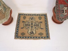 2×2 Square Door Mat, Handmade Turkish Rug, Vintage Floral Accent, 2.1×2.4 Ft