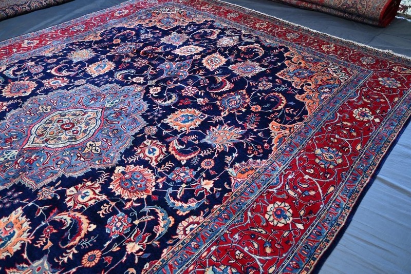 400 X 265 CM COLLECTORS ITEM Stunning Vintage Oriental Heraz Palace Area Carpet gallery