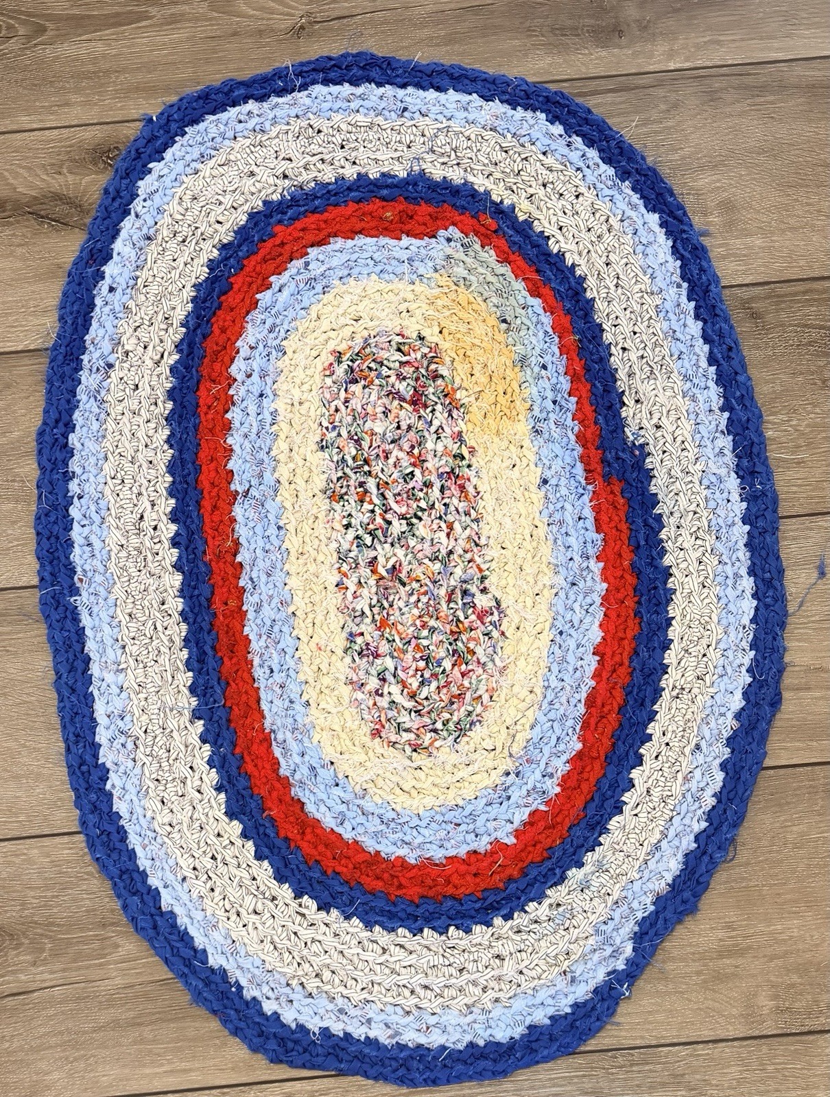 Vtg Handmade Braided Rag Rug Oval Americana Farmhouse Blue Red 29.5x21 gallery