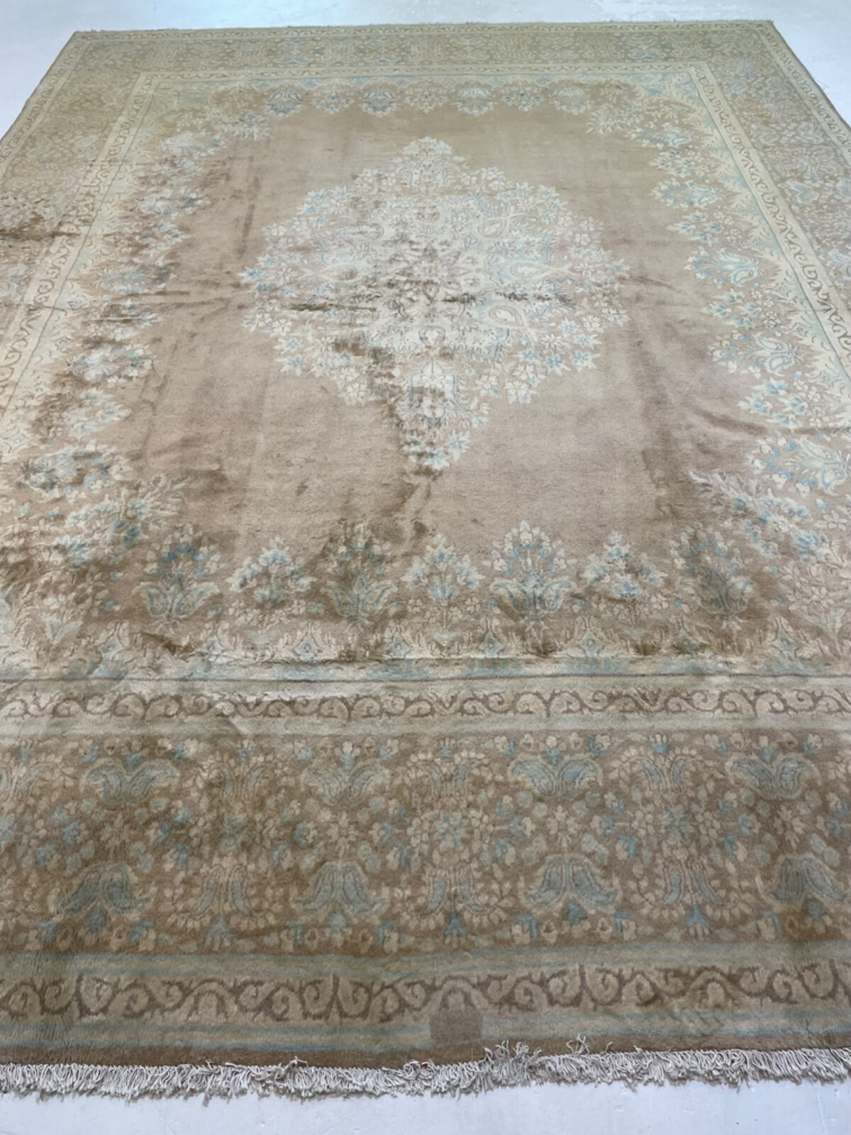 Oriental Hand-Knotted Wool Area Rug Turkish Oushak Ivory/Blue/Beige 9'7" x 12'7" gallery