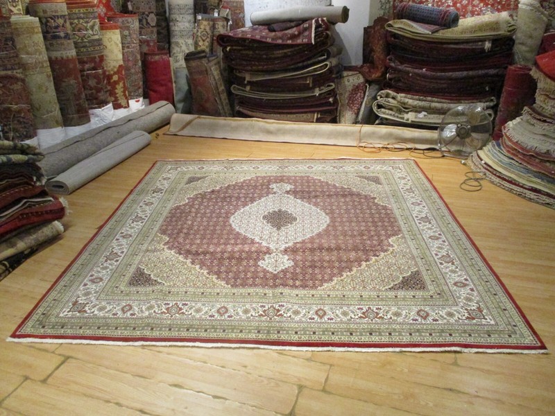 10' SQUARE FINE Mahi Medallion Handmade-knotted Wool/Silk Oriental Rug 582649 gallery