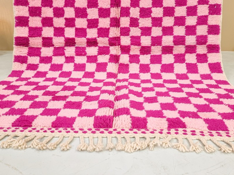 Moroccan Handmade Beniourain Rug 5'3x6'1 Berber Checkered Pink Wool Rug gallery