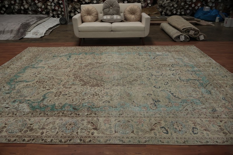 Traditional Living Room Area Rug with Rich Details and Unique Charm Carpet 10x12 gallery