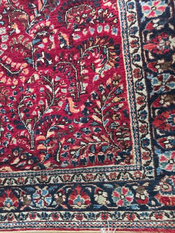 LOVELY TOP QUALITY ANTIQUE 1920'S AUTHENTIC SAROUK RUG. 250 TO 280 KNOTS gallery