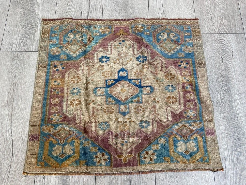 2x2 Square rug, Vintage rug, Turkish mini rug, Small rug, Wool rug, 1.8x2.1 ft