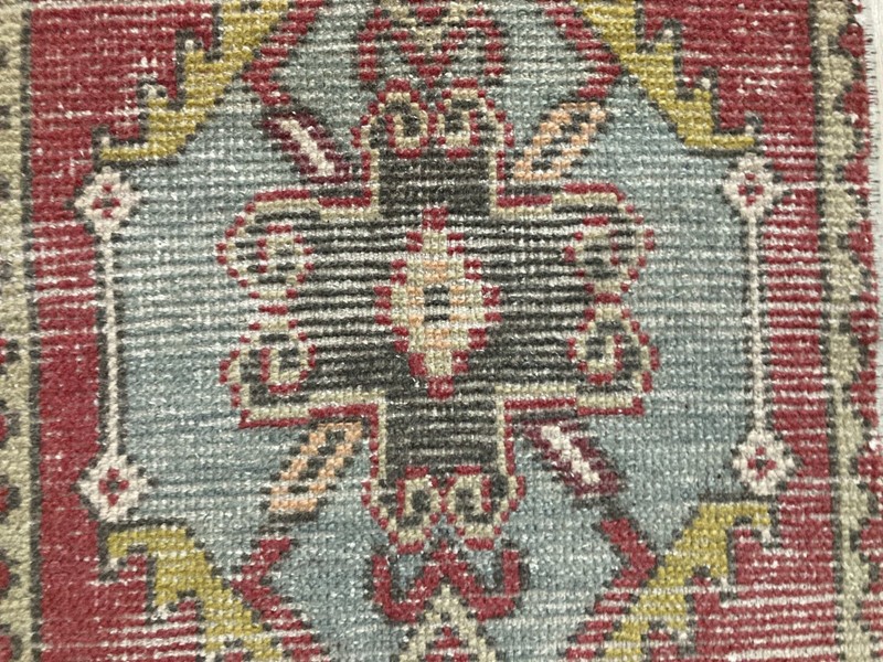 Small Red rug, Turkish rug, Vintage Rug, Handmade rug, Doormat, 1.5 x 3.2 ft gallery