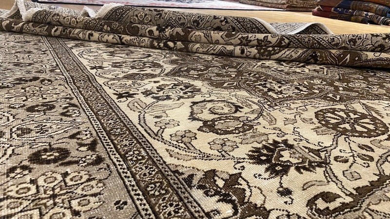 Bohemian Antique 1920-1930's Wool Colored Wool Pile Bunyan Area Rug 6’7x9’5" gallery