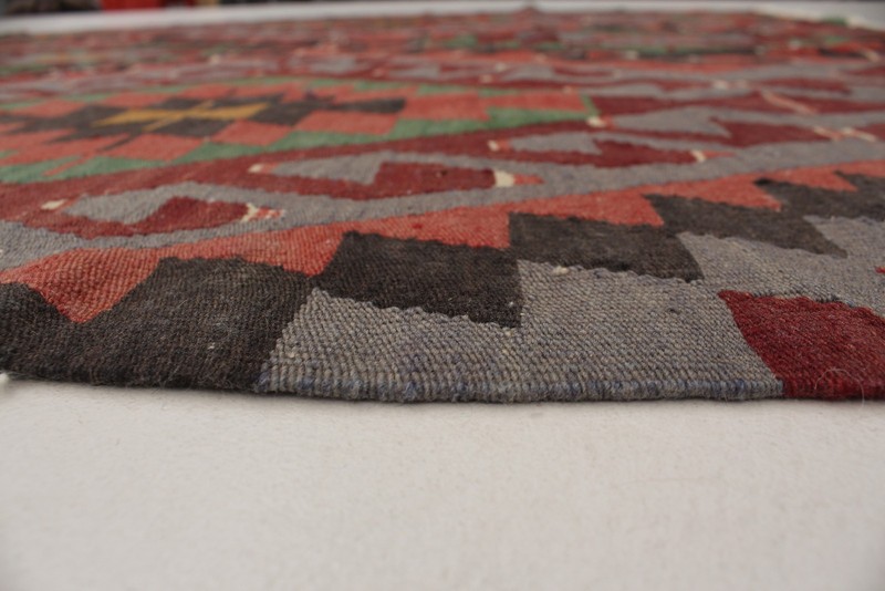 Vintage 5'7" x 10'7" Traditional Wool Hand Woven Oriental Area Rug gallery