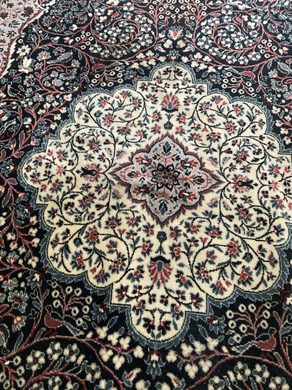 Pretty Large Wool Area Rug Carpet with Floral Medallion Pattern gallery