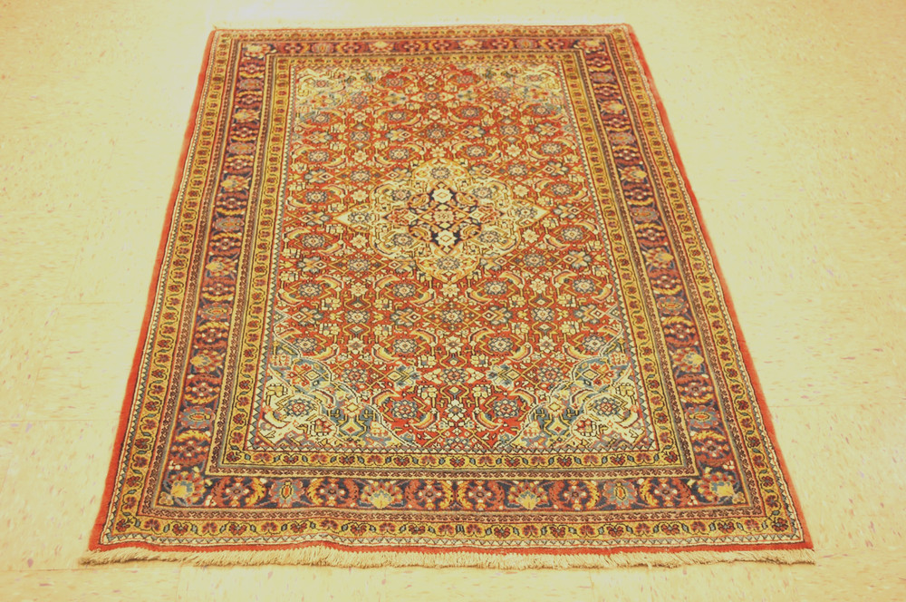 NATURAL WOOL Old Oriental Rugs,Hand Woven,knotted size Approximately 3'9" X 5'9"