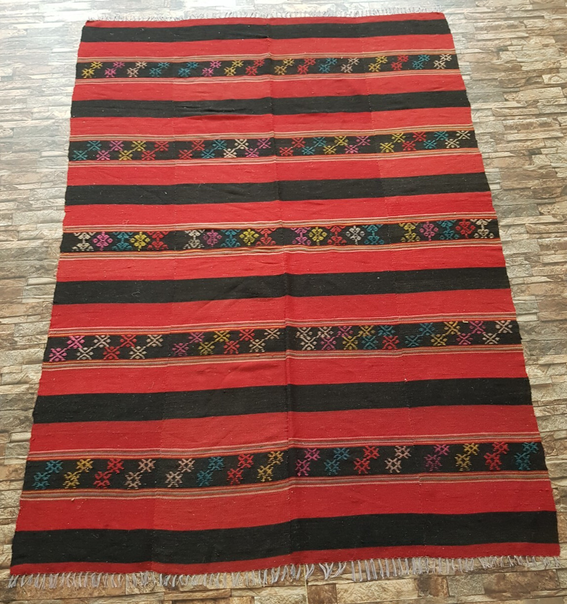 Vintage Handmade Turkish Bohemian Style Wool Kilim Flat-weave Rug 229x167 cm gallery