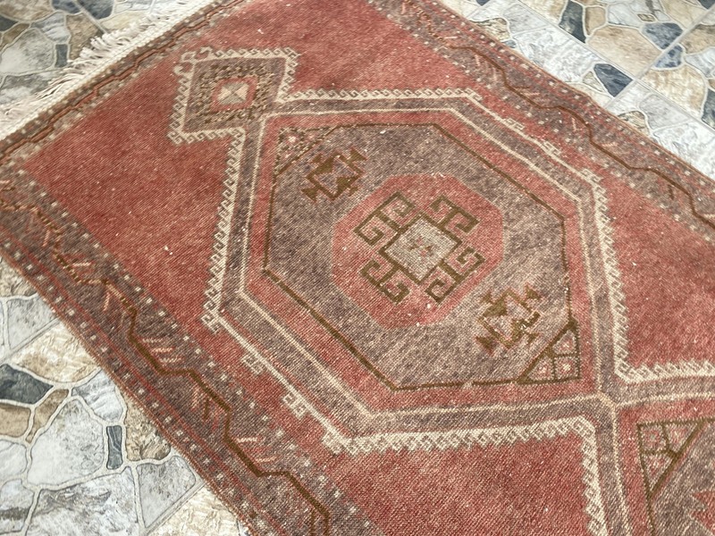 Pre 1970’s ANTIQUE ANATOLIAN FARMHOUSE RUG - GEOMETRIC TRIBAL TURKISH VINTAGE gallery