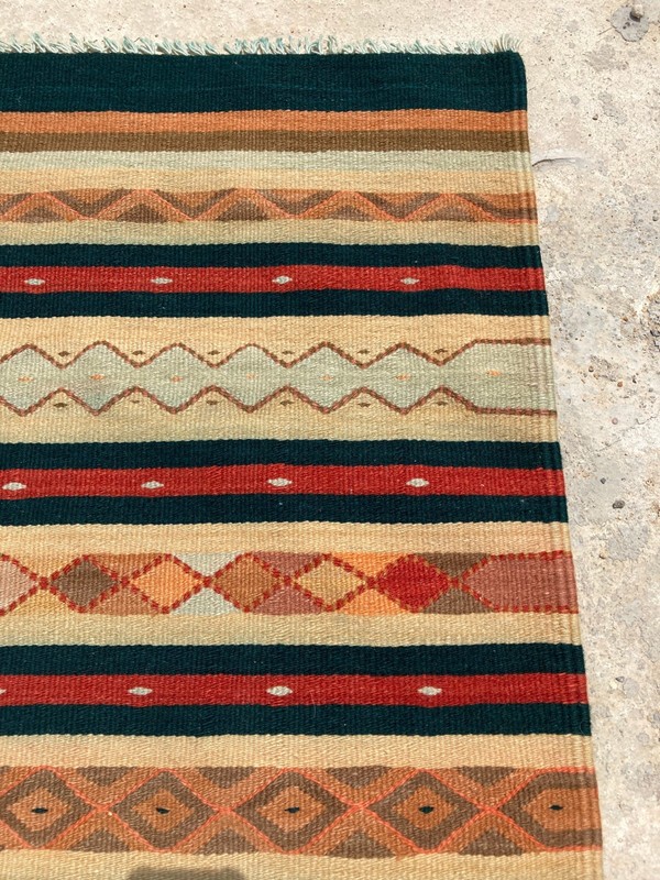 Vintage Traditional Handmade Beautiful Turkish Kilim Floor Rug Carpet 133x72 cm gallery