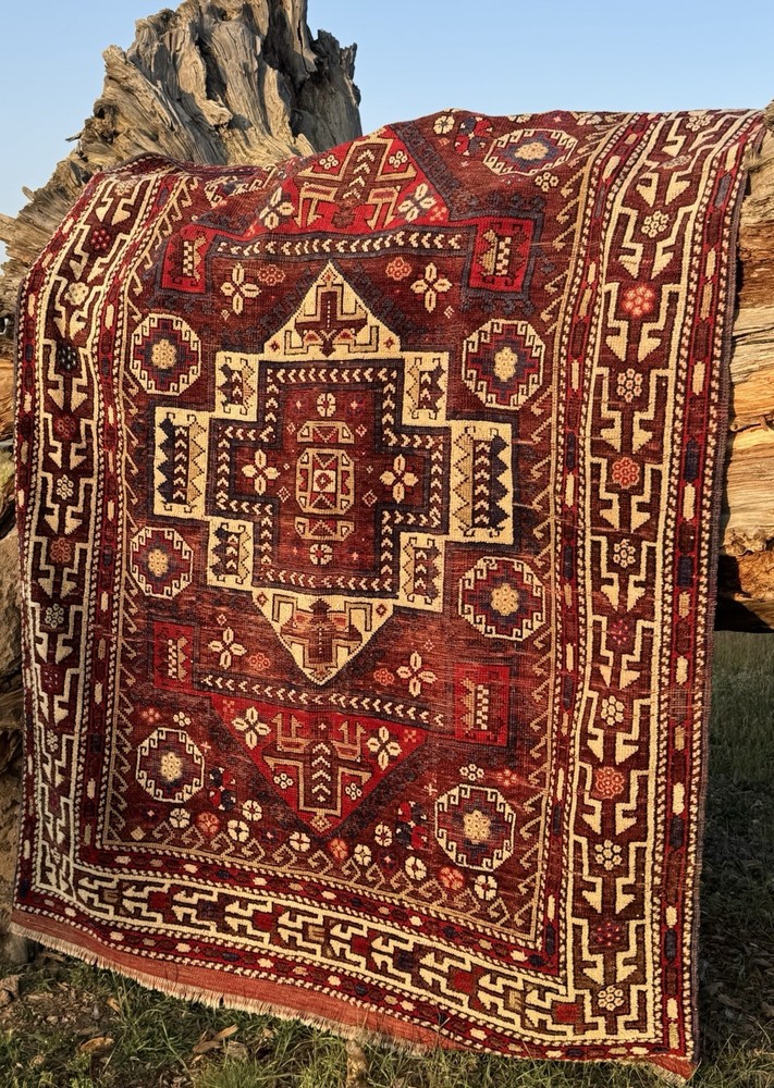 Handmade naturally-dyed Yahudere halısı from Balıkesir Turkey - 194cm x 260cm