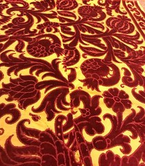 AN ATTRACTIVE FABRIC POMEGRANATE Design CIRCLE 18 CENTURIES