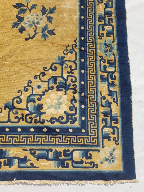 Vintage Handmade Chinese Peking Medallion Floral Wool Rug 284x230 cm gallery