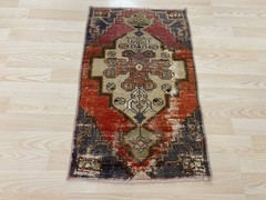 Antique Turkish Rug 1.6×2.5 ft Vintage Red Small Rug Wool Boho Tribal Mat Rug