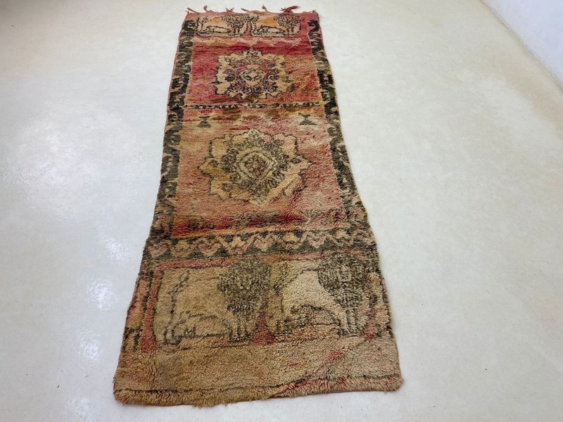 Moroccan Vintage Berber Wool Rug, Shaggy Traditional Home Decor Rug 2'9x8'3 ft gallery
