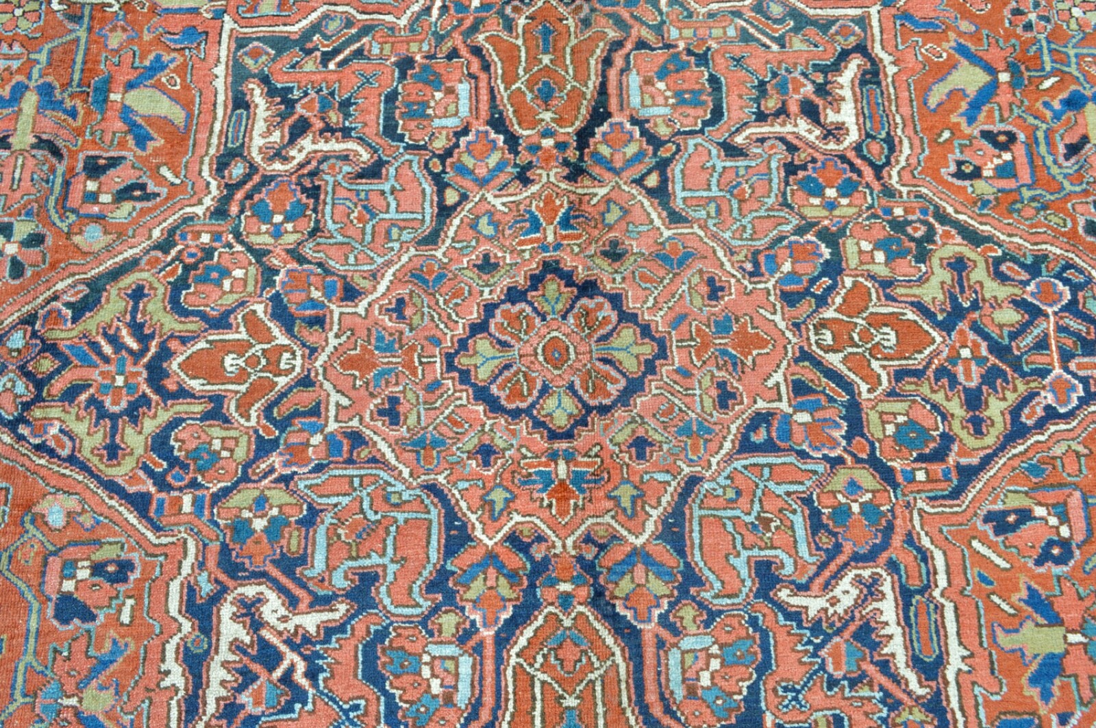 FABULOUS ANTIQUE SERAPI HERIZ REGION RUG ***WWS*** gallery