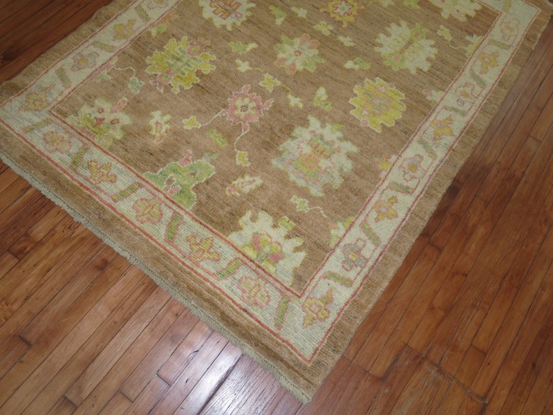 Modern Turkish Oushak Ushak Rug Size 5'2''x6'11'' gallery