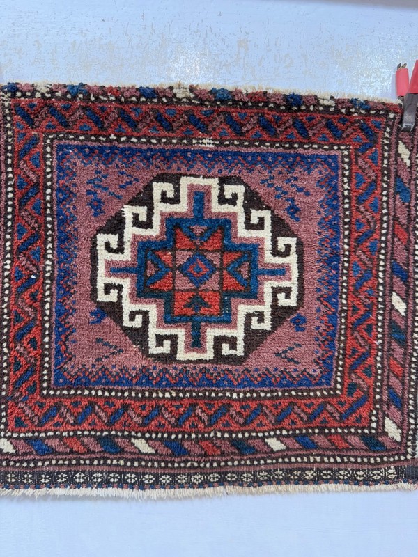 Vintage Beautiful Hand Knotted Oriental Wool Single Bag Face Rug 43x53 Cm gallery