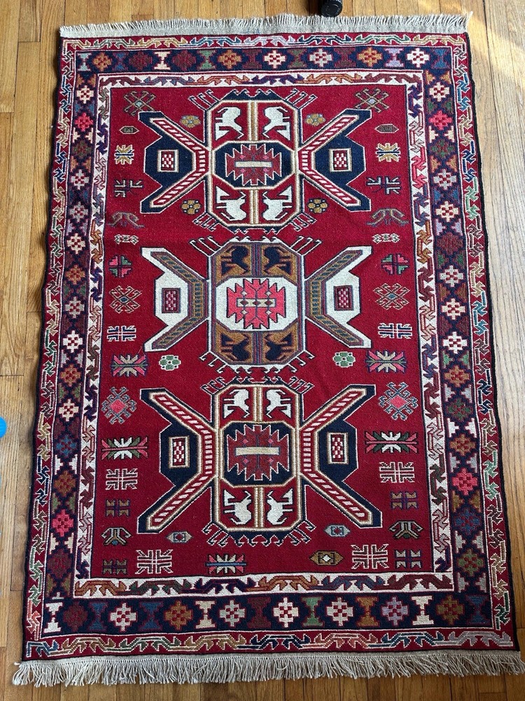 Pictorial oriental rug Hand knotted