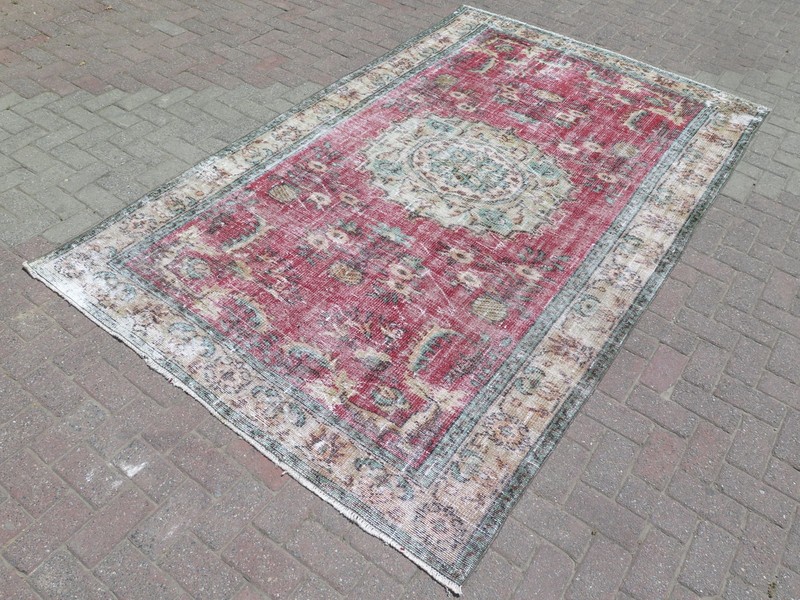 Vintage Rug, Anatolia Carpet, Distressed Rug, Floor Carpet Handmade Rug 68"x111" gallery
