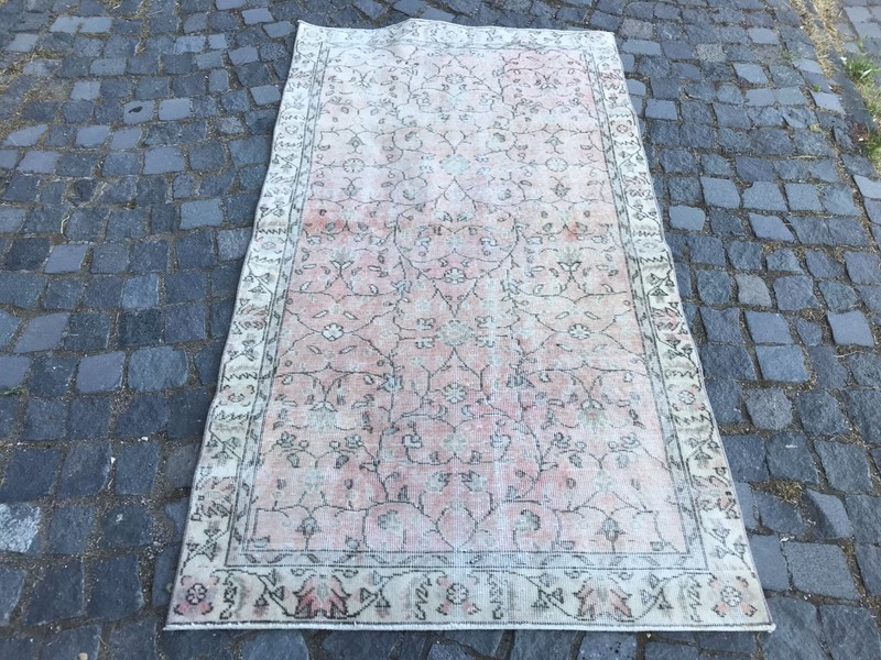 Turkish Vintage Rug, Home Decor Rug, Boho Decor Rug, Oushak Kilim Rug, 3,5x6,4ft gallery