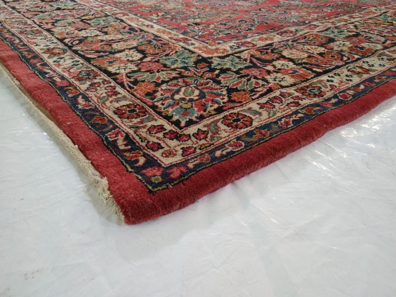 ANTIQUE SAROUKK, 9'3" x 12'1" gallery