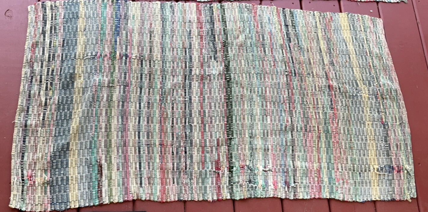 RARE VINTAGE HAND MADE RUG,WOOVEN RUG , AREA RUG, ESTATE FIND gallery