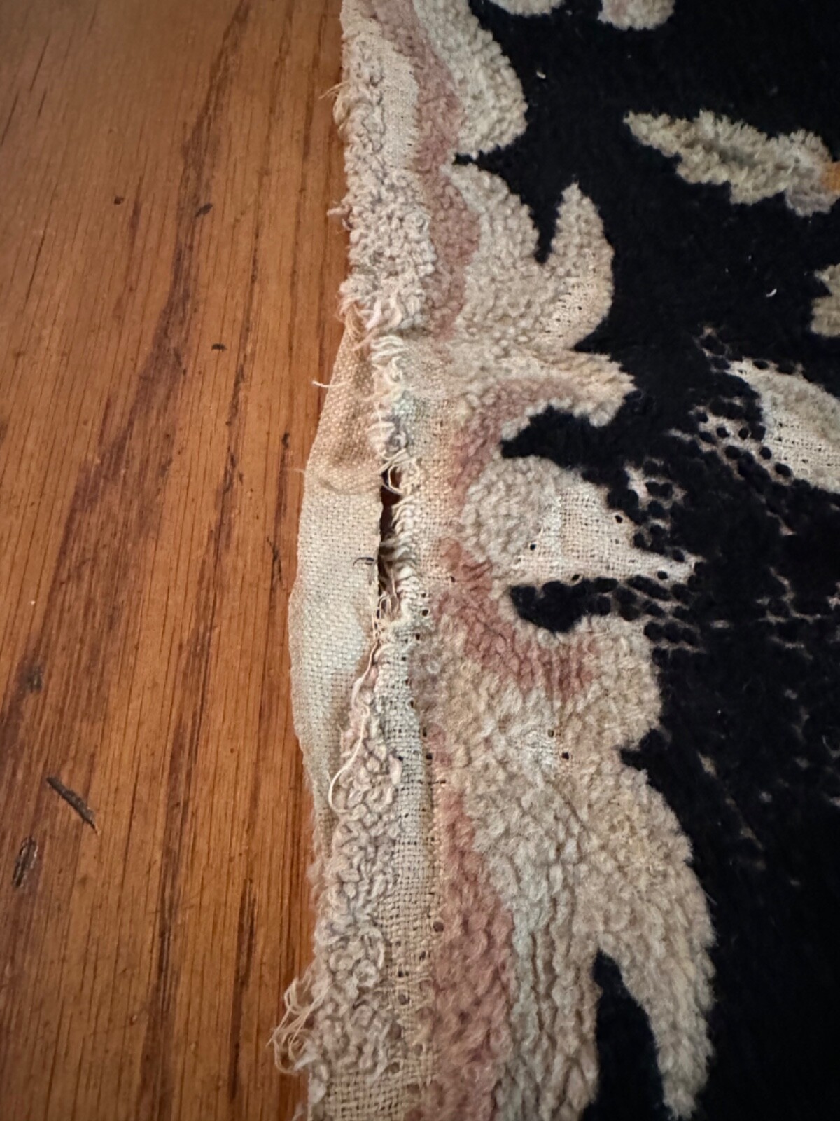 RARE Vintage Hand Hooked Floral Rug gallery