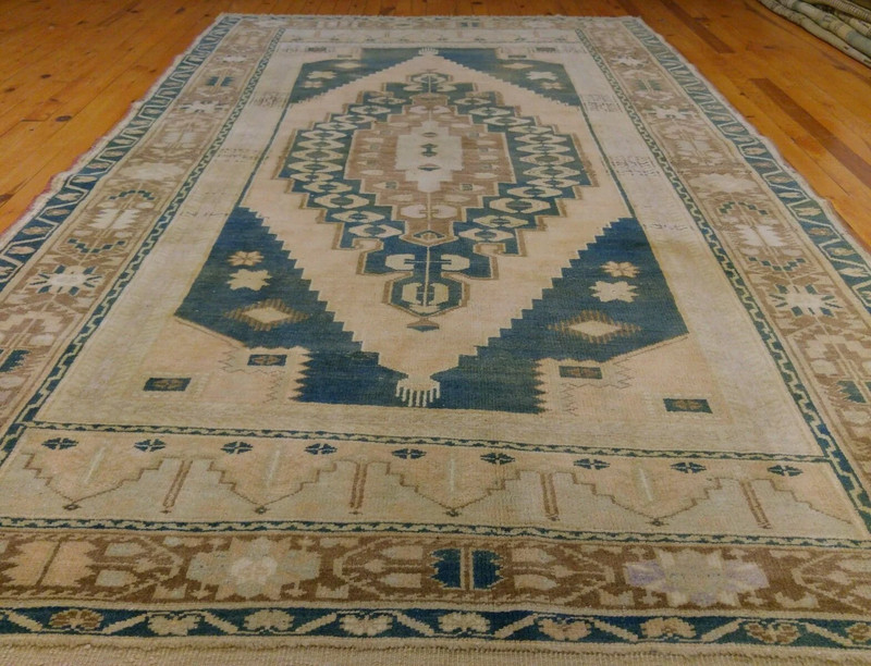 Beautiful Antique 1900-1939s Sage Green Colors Wool Pile Ushak Rug 4'6''x8'4'' gallery