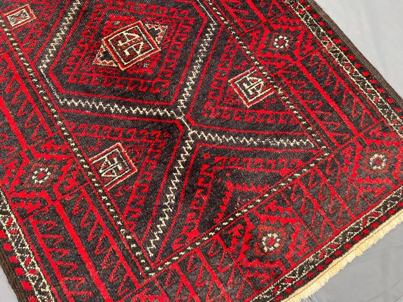 2'9x5'1 ft Vintage Afghan Baluchi Hand-Knotted Red & Black Geometric Design Rug gallery