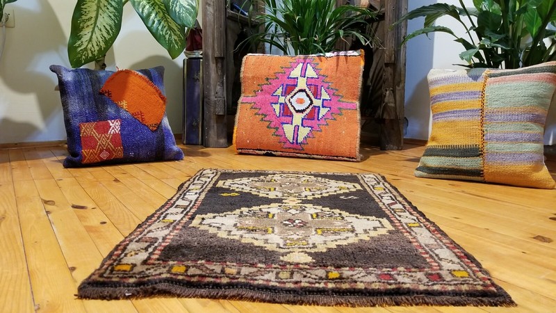 Primitive Antique 1940-1950s Wool Color Kurdish Tribal Rug 1'10"x 2'10" gallery