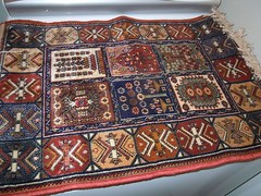 VINTAGE VISCOSE PRAYER RUG MADRAS BELGIAN MADE BELGIUM 28″ X 20″ NICE QUALITY