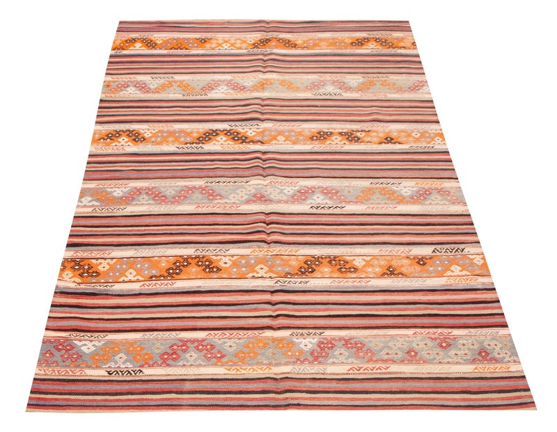 Vintage 5'4" x 9'9" Traditional Wool Hand Woven Oriental Area Rug gallery