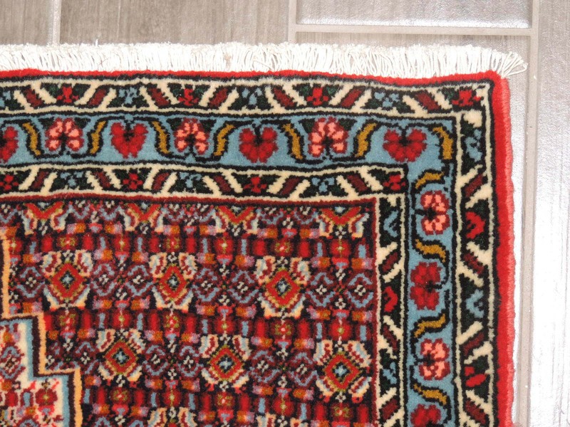 2x3ft. Handmade Senneh Wool Rug gallery