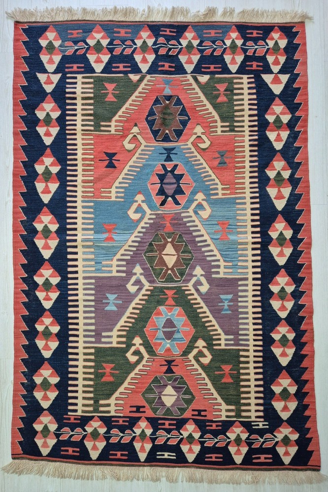 Antique Anatolian Karapınar Kilim Rug - 45x67 in - Woven Unraveled Vintage Yarns