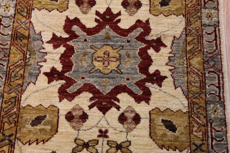 _HANDMADE-RUG-2' x 3' Agra Design made out of natural wool- dyes throw rug gallery