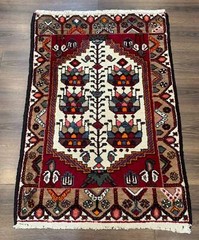 Small Per’sian Rug 3×4 – Ivory and Red Hand-Knotted Wool Vintage Malayer
