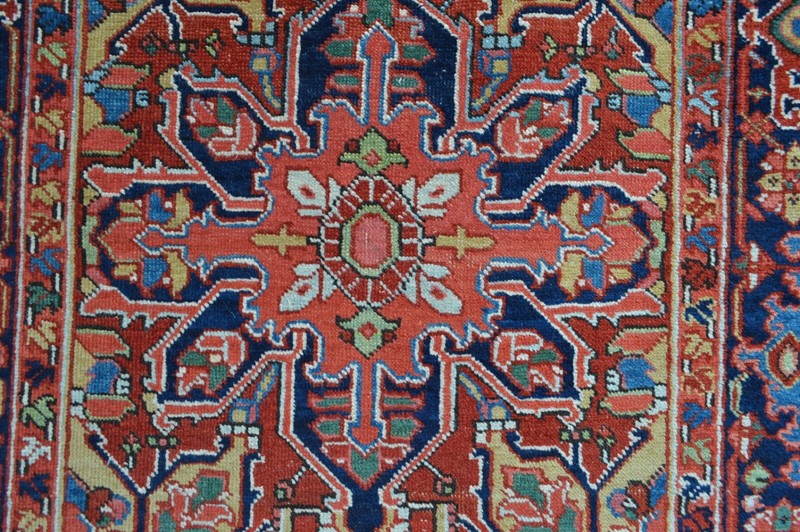 WONDERFUL ANTIQUE RARE SMALL SERAPI HERIZ RUG gallery
