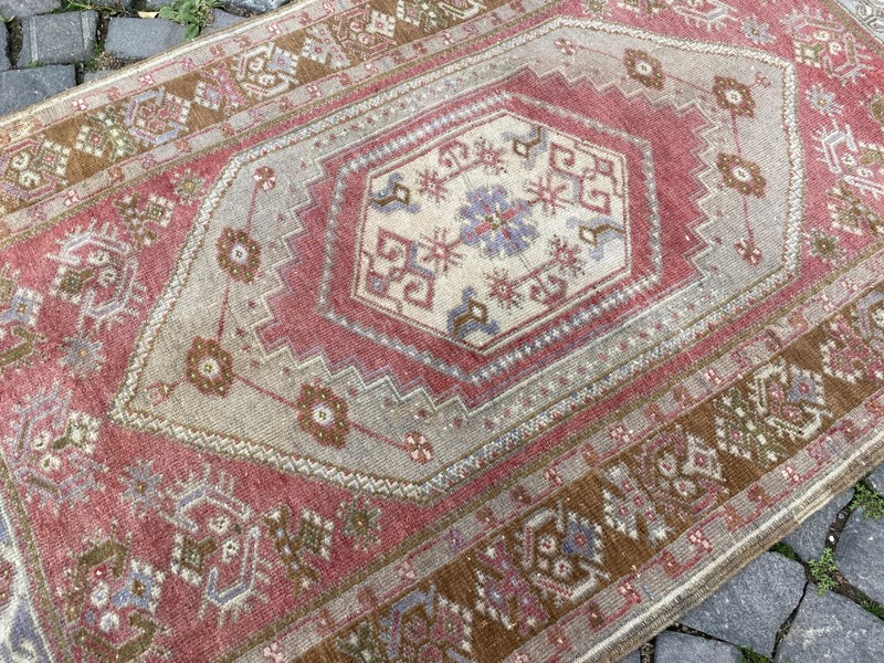 Wool rug, Area rug, Vintage rug, Turkish rug, Bohemian rug 3,1 x 5,8 ft gallery