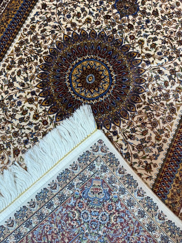Silk 3 x 5 ft High Quality Medallion Design Mid Size Area Rug Carpet gallery